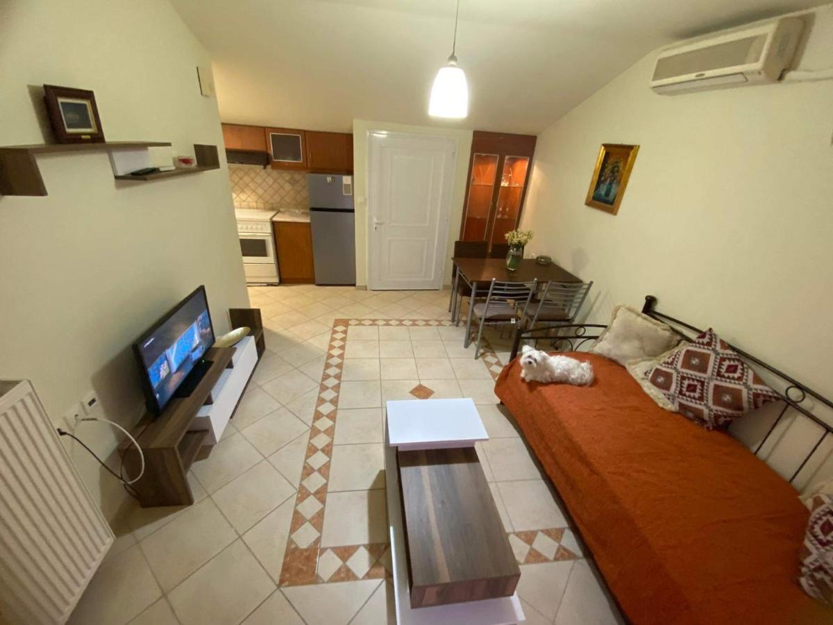La Soffitta Di Bampina Apartment Perivolion
